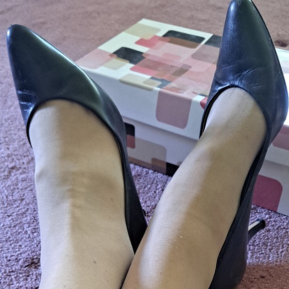 Bandolino Shoes - Vintage Black Bandolino High Heel Classic Pumps Size 7
